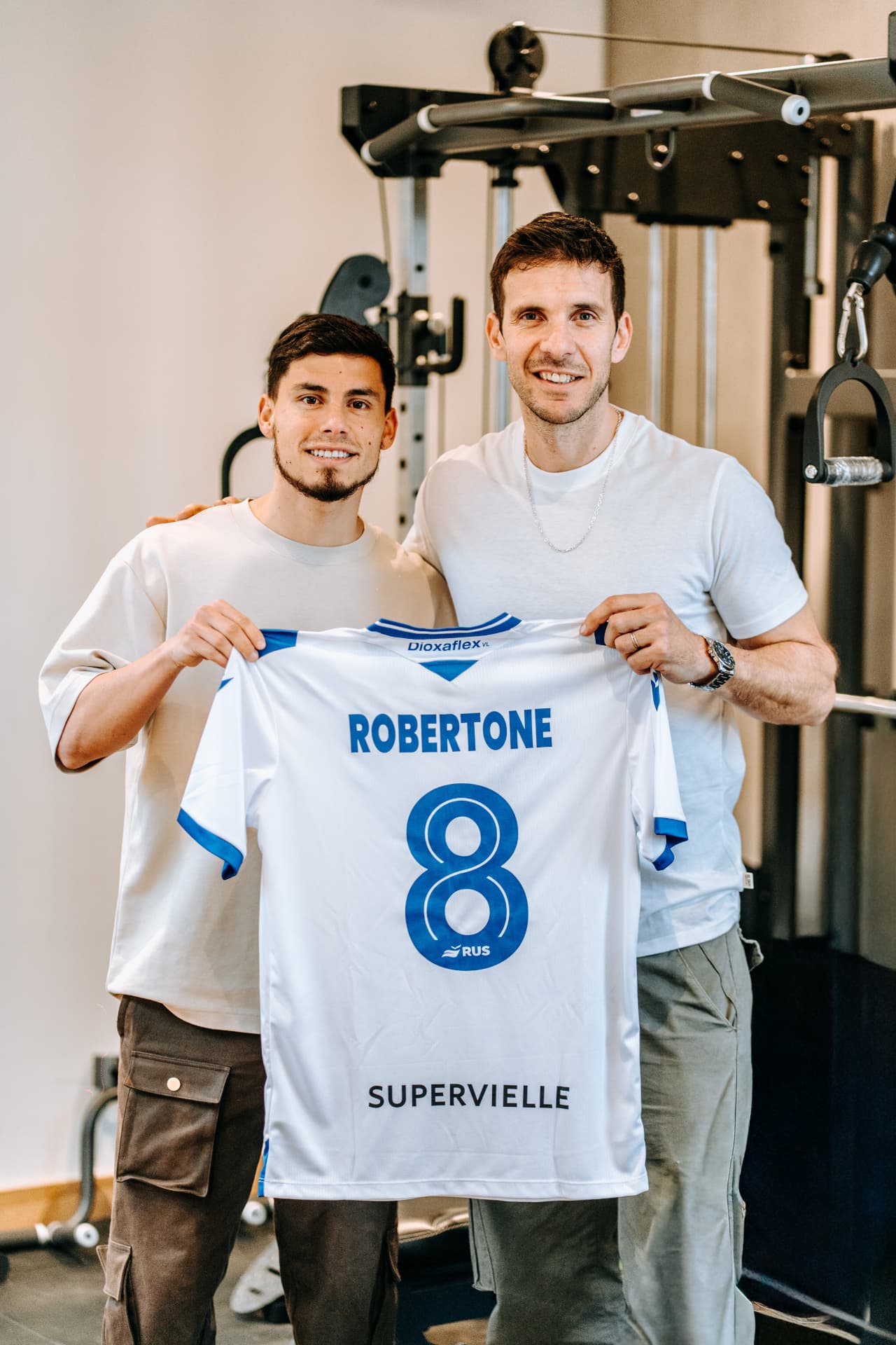 Lucas Robertone junto a Agustín García Mancini de Capitán Deportes
